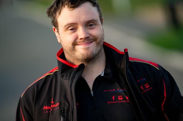 Beautiful selfie of Alex Jones himself