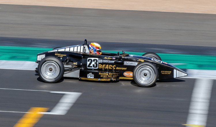 Ravenol Formula Vee Championship - BEARS Motorsport
